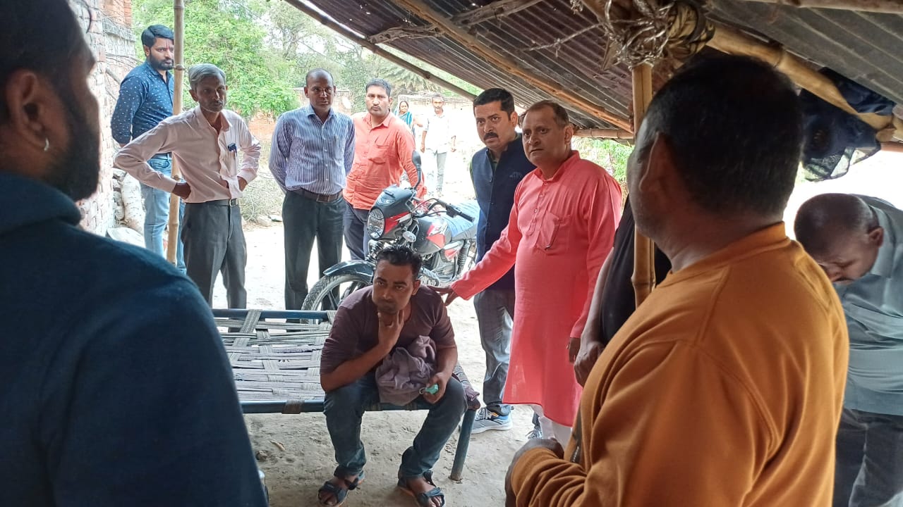 पुष्प फाउंडेशन के अध्यक्ष पुष्पेंद्र प्रताप सिंह  बेसहारा के बने सहारा